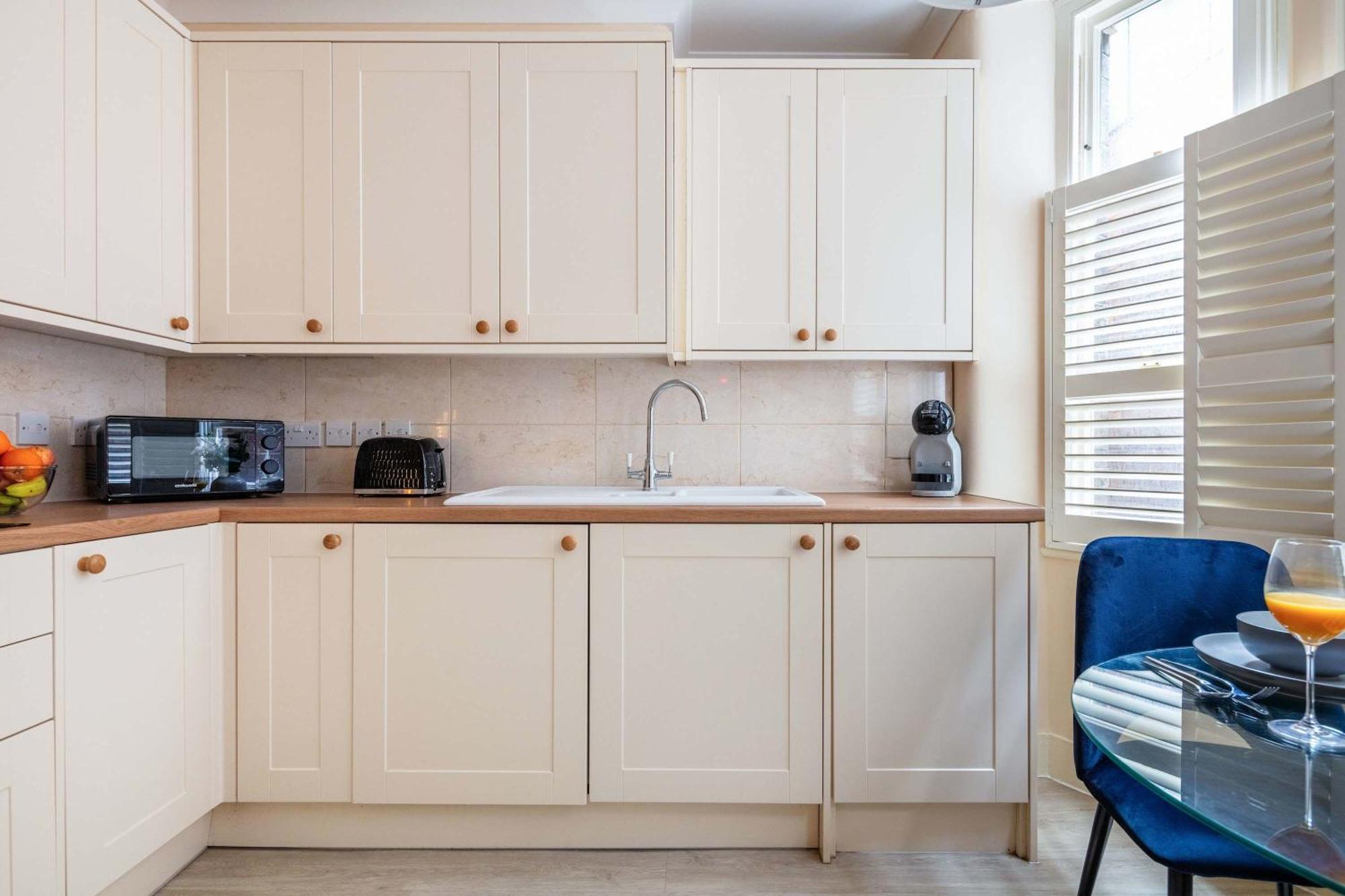 Bnbnova - Heart Of Mayfair - 3br - Bond St Appartement Londen