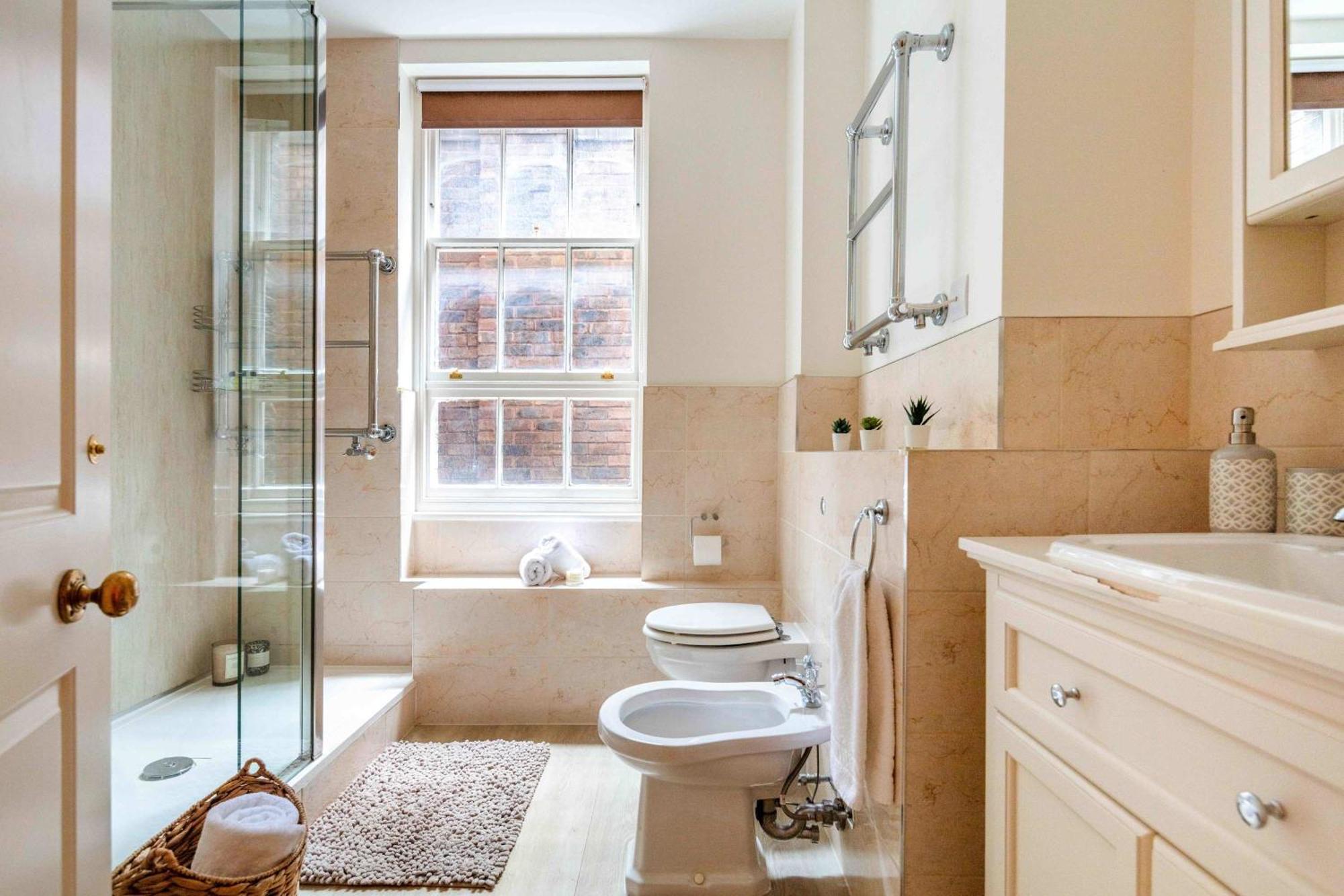 Bnbnova - Heart Of Mayfair - 3br - Bond St *